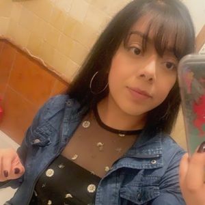 Meet your Posher, Jasmine